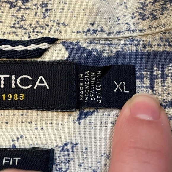 Nautica Classic Fit Blue Ocean Fish Short Sleeve Button Down Shirt- Size XL - Picture 6 of 10